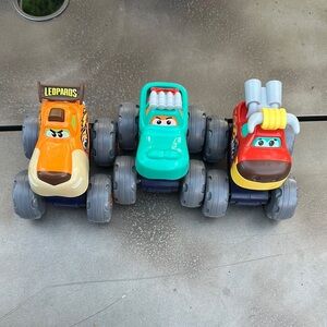 Set of 3 pullback toy monster trucks cars racers